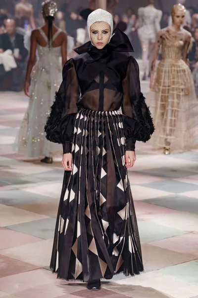 Look 62